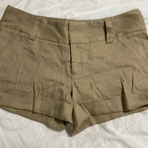 Alice + Olivia shorts size 4
